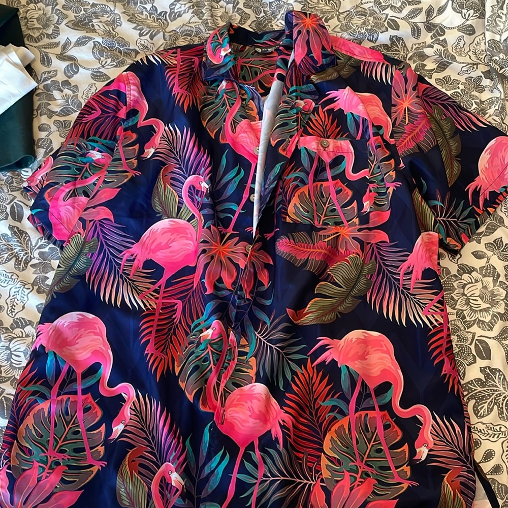 Threads size xl flamingo Hawaiian shirt